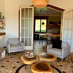 Gezellige Met Houtkachel, Sauna En Zonnige Tuin Hébergement de vacances Doische