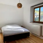 Gezellige Met Houtkachel, Sauna En Zonnige Tuin 度假居 *
