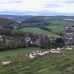 Gezellige Met Houtkachel, Sauna En Zonnige Tuin Hébergement de vacances Doische