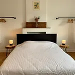 度假居 Gezellige Met Houtkachel, Sauna En Zonnige Tuin *
