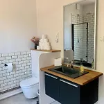 Gezellige Met Houtkachel, Sauna En Zonnige Tuin Doische