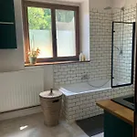 Gezellige Met Houtkachel, Sauna En Zonnige Tuin 度假居 Doische