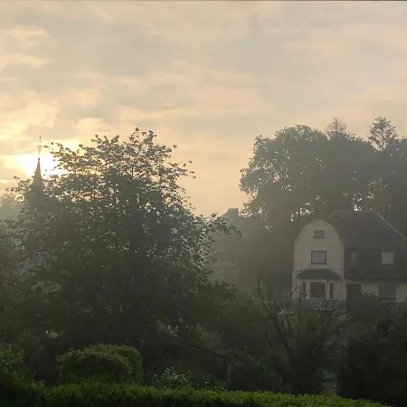 Дом отдыха Gezellige Met Open Haard En Zonnige Tuin. *