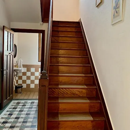 Дом отдыха Gezellige Met Open Haard En Zonnige Tuin.