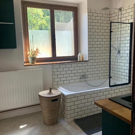 Gezellige Met Houtkachel, Sauna En Zonnige Tuin Prázdninový dům Doische