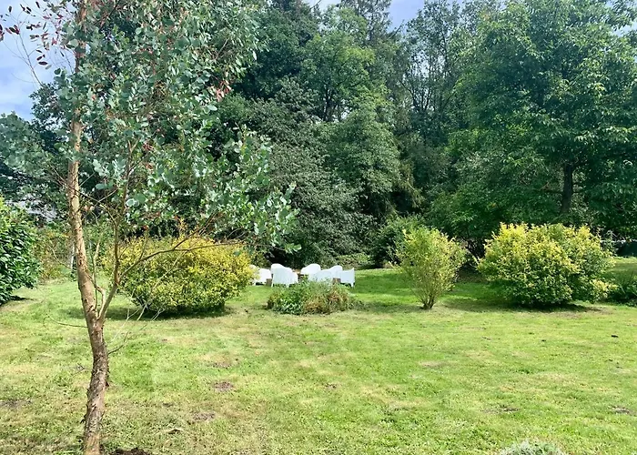 Gezellige Villa Met Houtkachel, Sauna En Zonnige Tuin Doische
