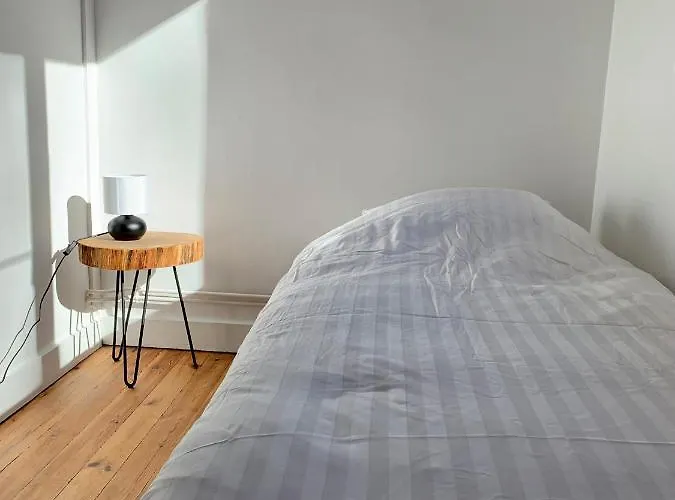 Gezellige Villa Met Houtkachel, Sauna En Zonnige Tuin