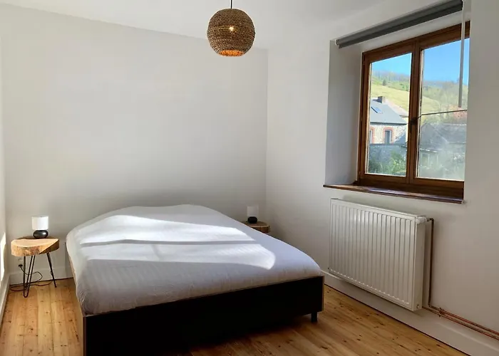 Gezellige Villa Met Houtkachel, Sauna En Zonnige Tuin בית נופש *