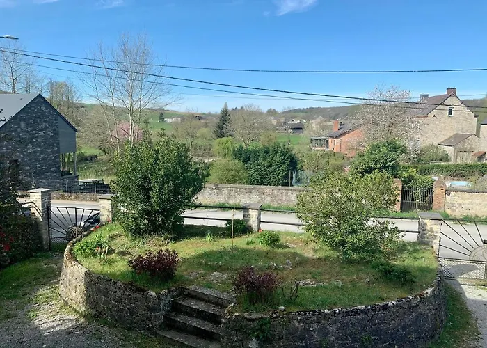 Gezellige Villa Met Houtkachel, Sauna En Zonnige Tuin Doische